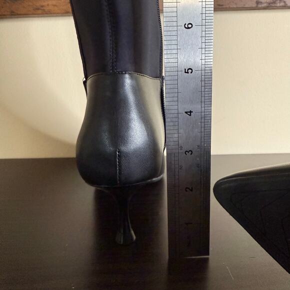Kenneth Cole Blossom 50 Leather Knee High Kitten Heel Stretch Boots Womens 7.5 - Picture 8 of 11